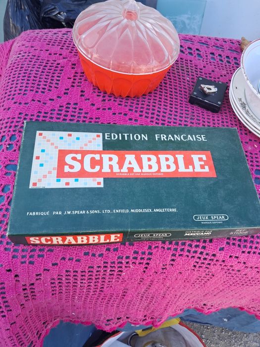 Jogo scrabble cersao frances