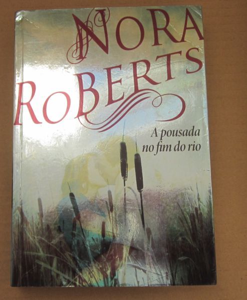 NORA ROBERTS - Livros