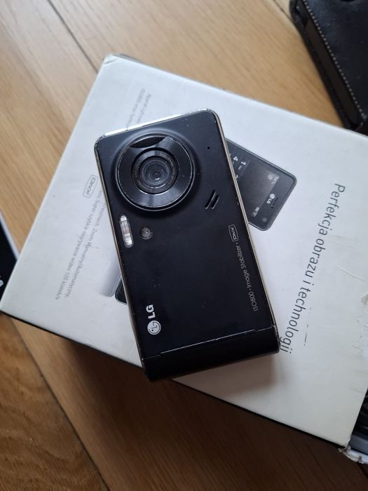 LG KU990 - komplet kolekcjonski antyk