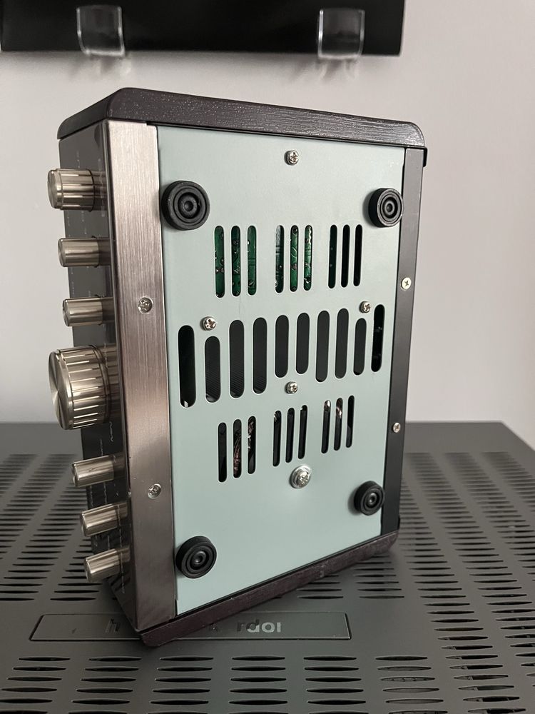 Wzmacniacz Renkforce E-SA9