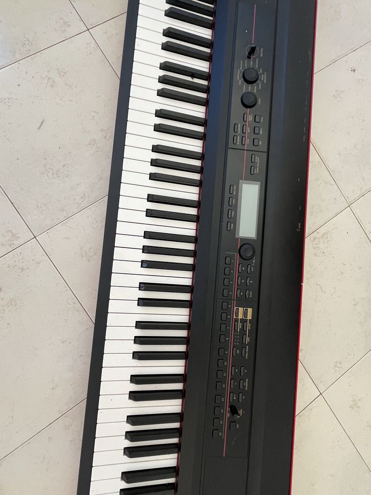 Piano korg kross