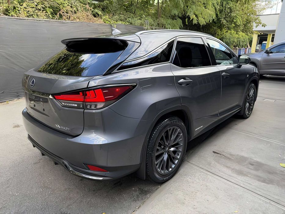 Lexus RX      2022