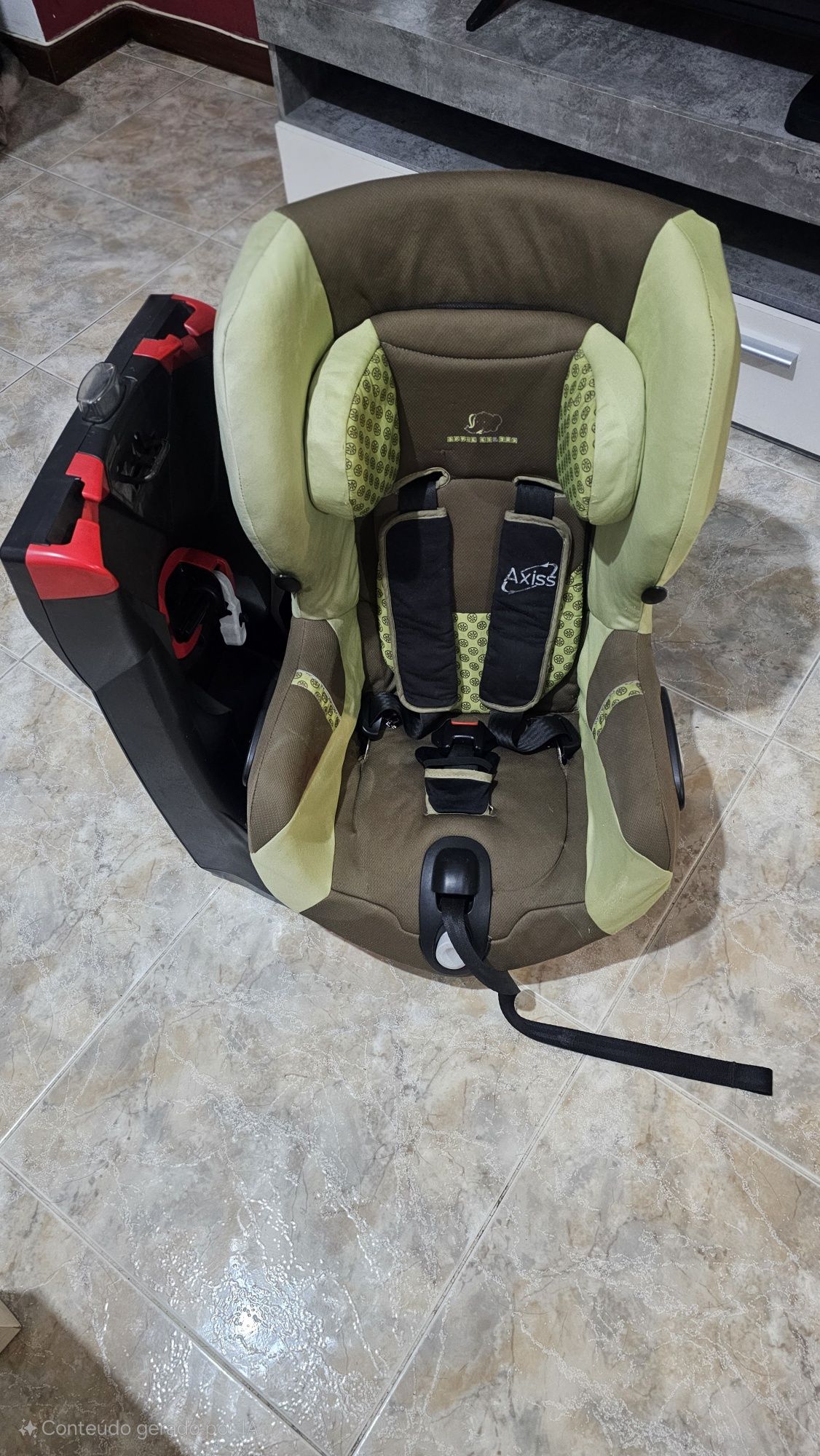 Cadeira auto Bebé Confort Axiss