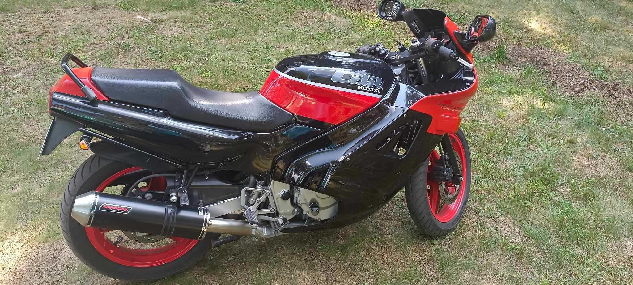 Sprzedam Honda CBR 600F