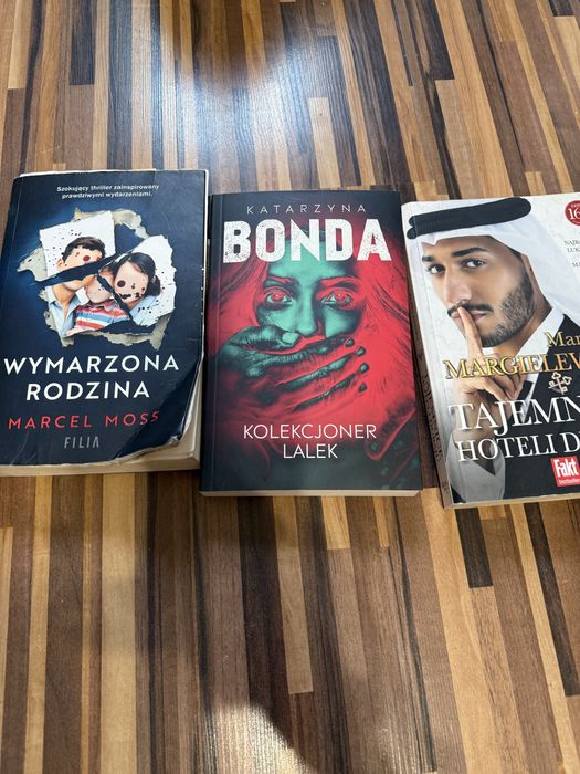 Oddam ksiazki stan bardzo sibry literatura dubaj bonda