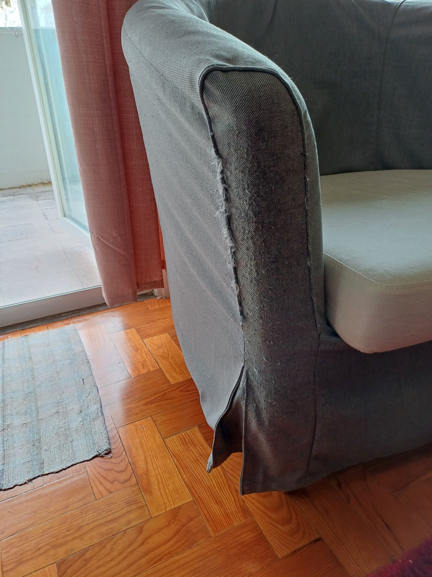 Poltrona Tullsta Ikea com capa