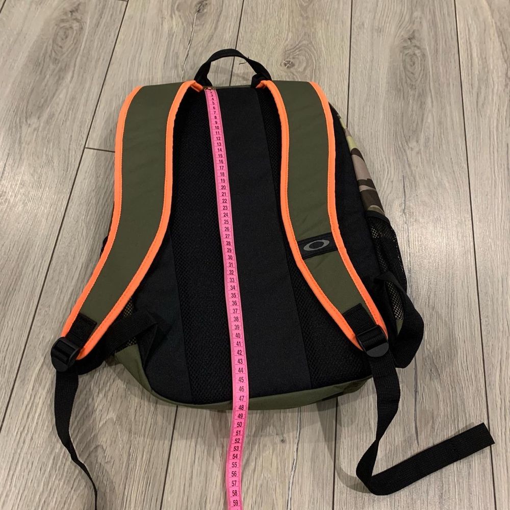 Новий рюкзак Oakley 22 L