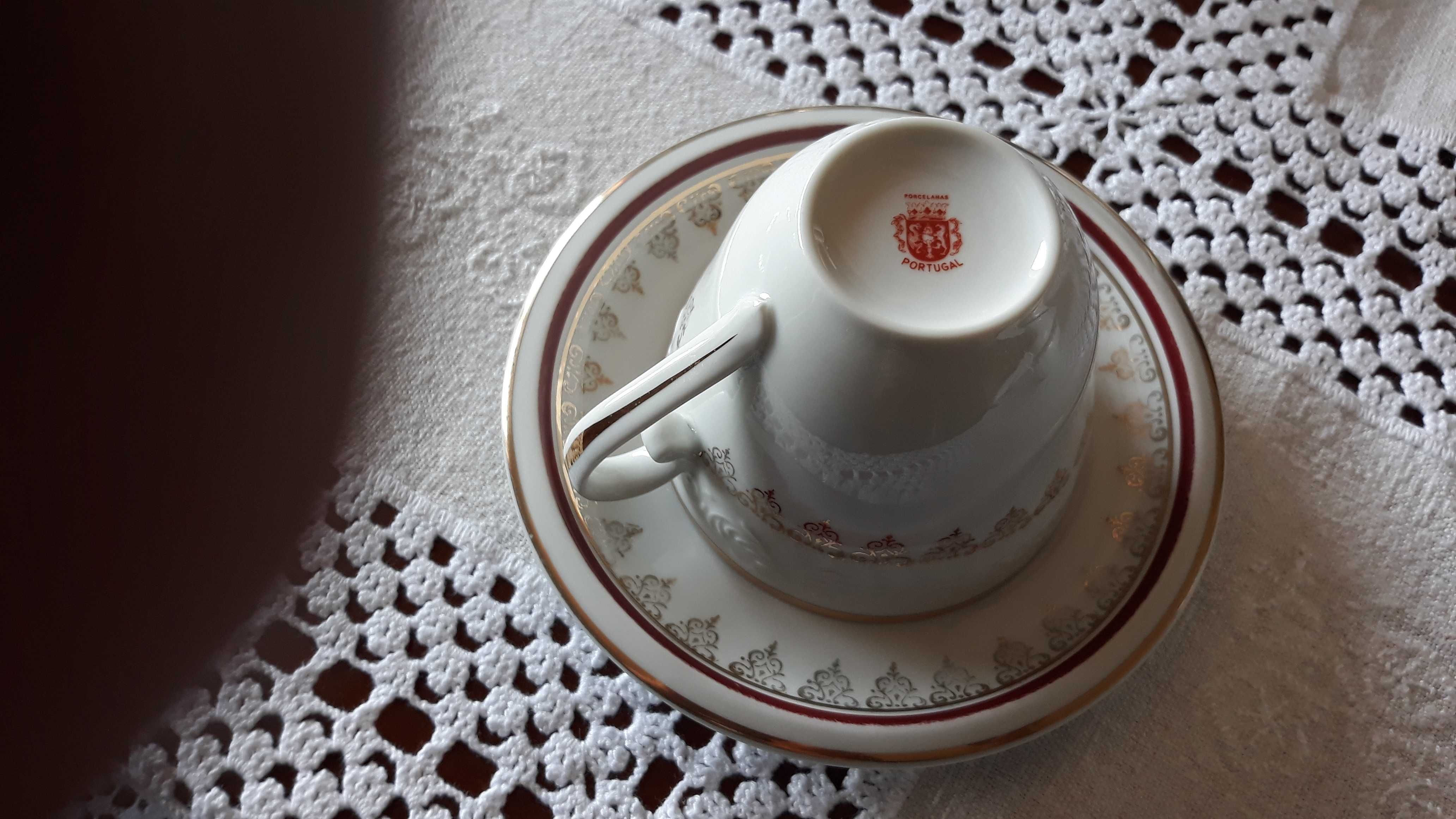 Serviço de Chá e Serviço de Café Porcelanas de Portugal