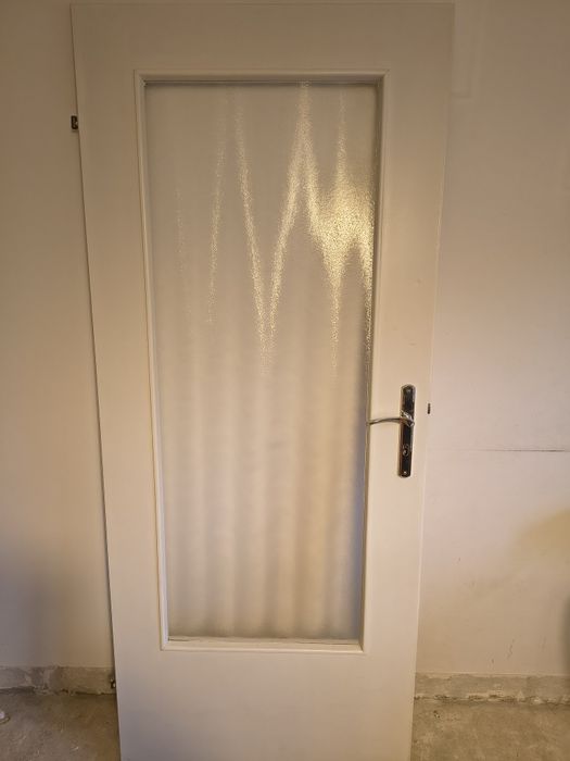 Drzwi z demontażu wraz z ościeżnice i opaski / 6 sztuk