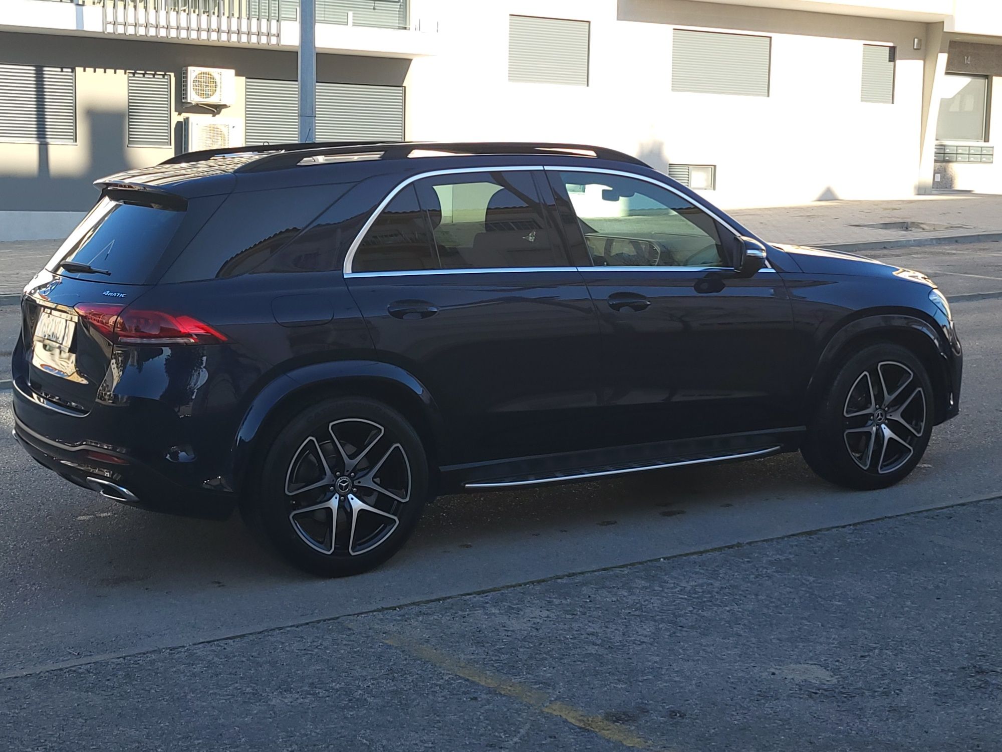 Mercedes GLE 300d AMG Pack Night Aceito retoma