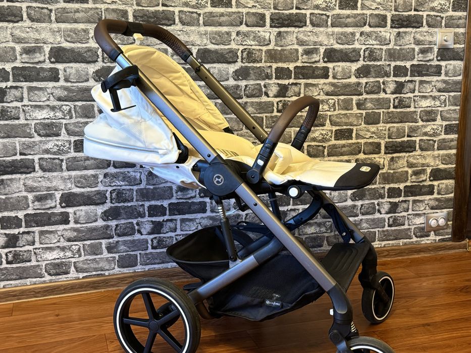 Коляска дитяча Cybex Balios S Lux 2в1