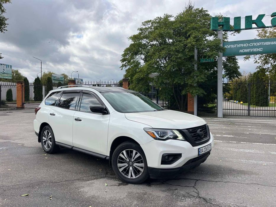 Продам Nissan Pathfinder