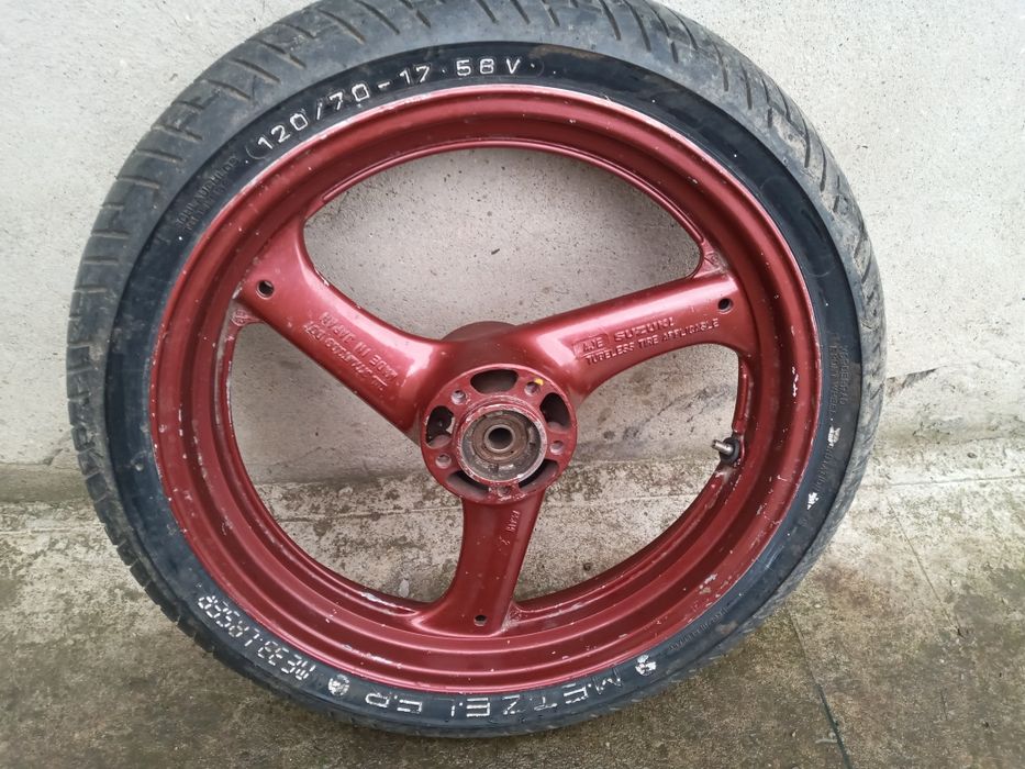 Передне колесо suzuki r17