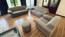 Zestaw wypoczynkowy 2x sofa, fotel i puf w stylu angielskim