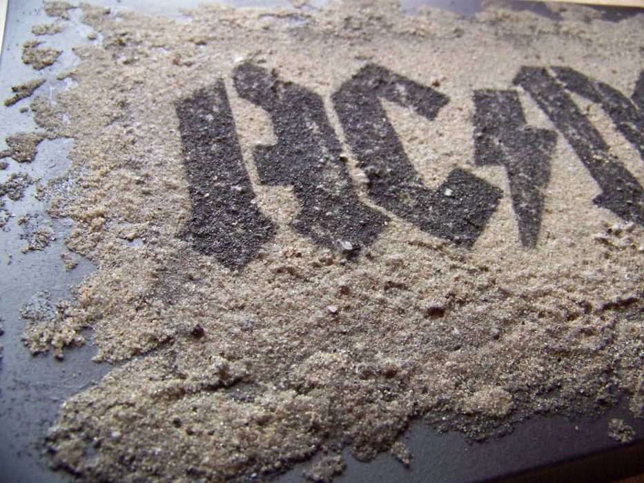 AC/DC Malowany ręcznie obraz na piaskowym tle
