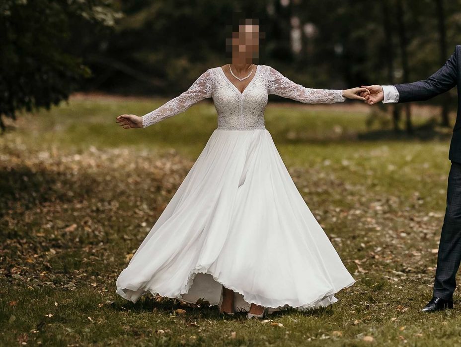 Suknia ślubna muślinowa długi rękaw z rozcięciem rozporkiem