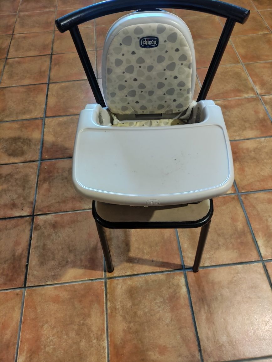 Cadeira de refeição Chicco portátil