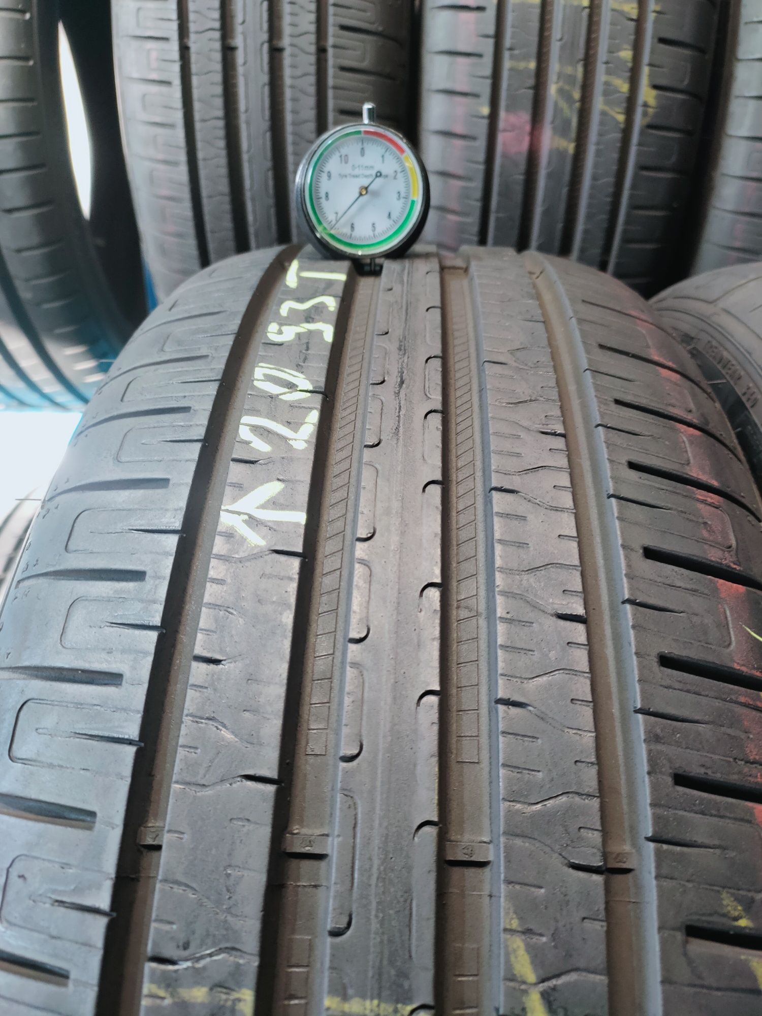 215/50R19 GoodYear Efficient Grip Performance 2020r 6,7mm