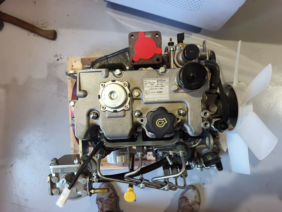 Двигун perkins 403J-11