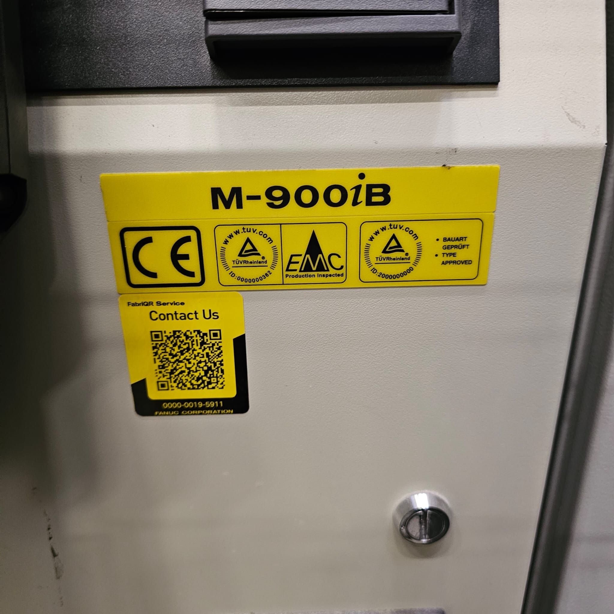 Fanuc M-900Ib/400L