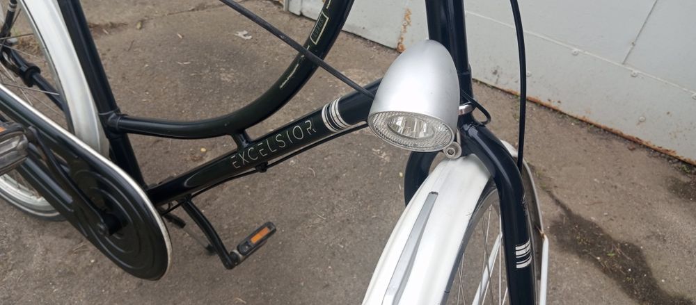 Sprzedam rower w dobrym stanie, w przednim kole jest generator, światł