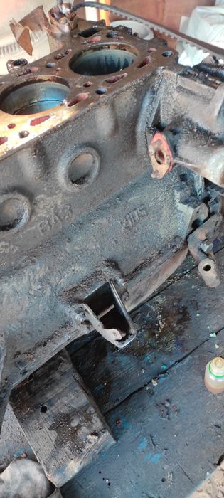 Блок двигуна ваз 2105