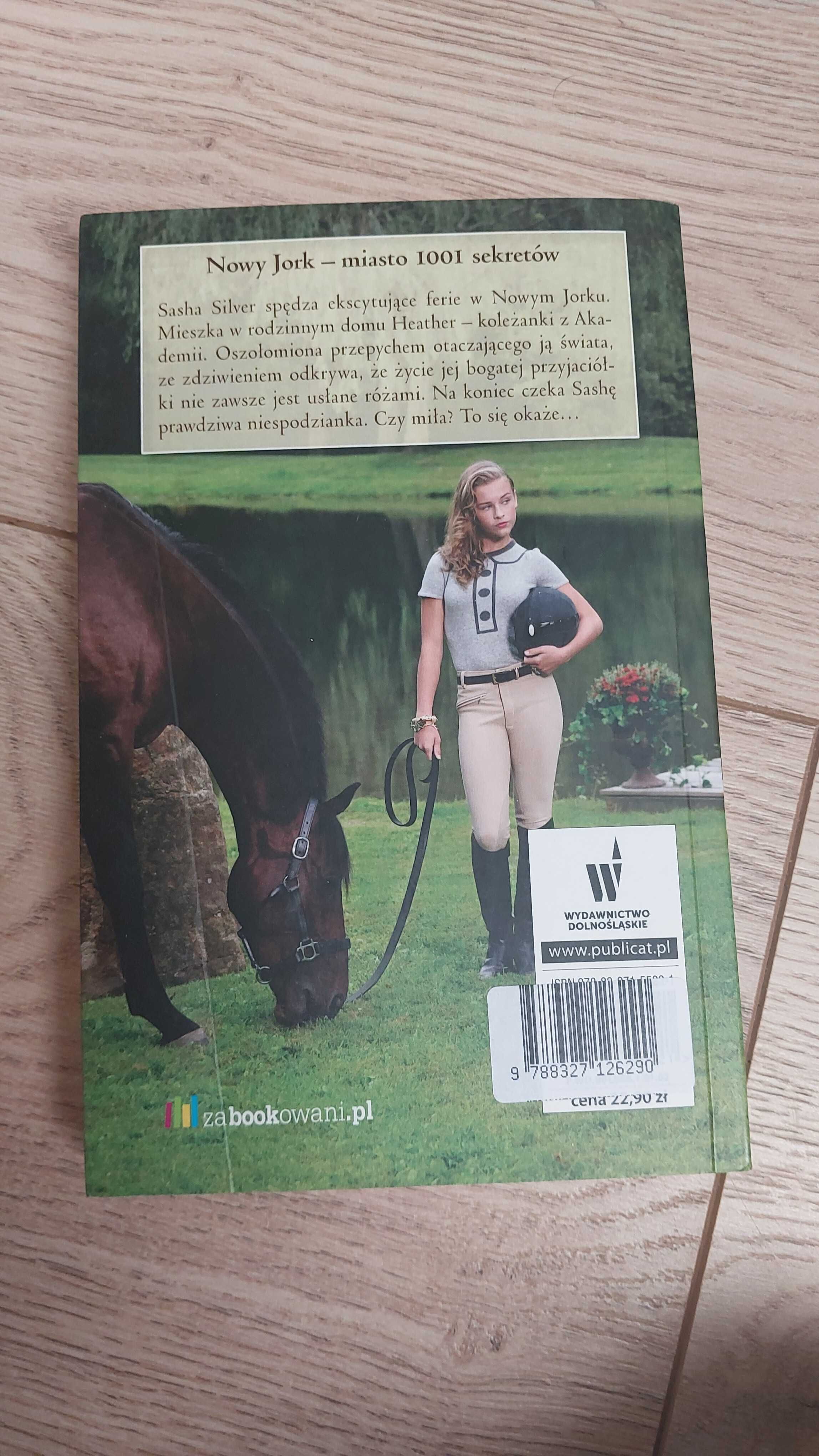 Święto Akademii i ferie w Nowym Jorku. Akademia Canterwood. O koniach