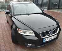 продам автомобіль volvo v50 2012 рік 1.6 дизель