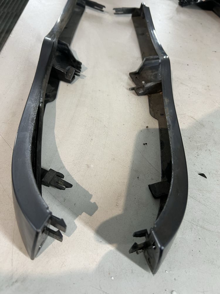Listwy pod lampy xenon bmw e46 sedan touring polift stahlgrau metalic