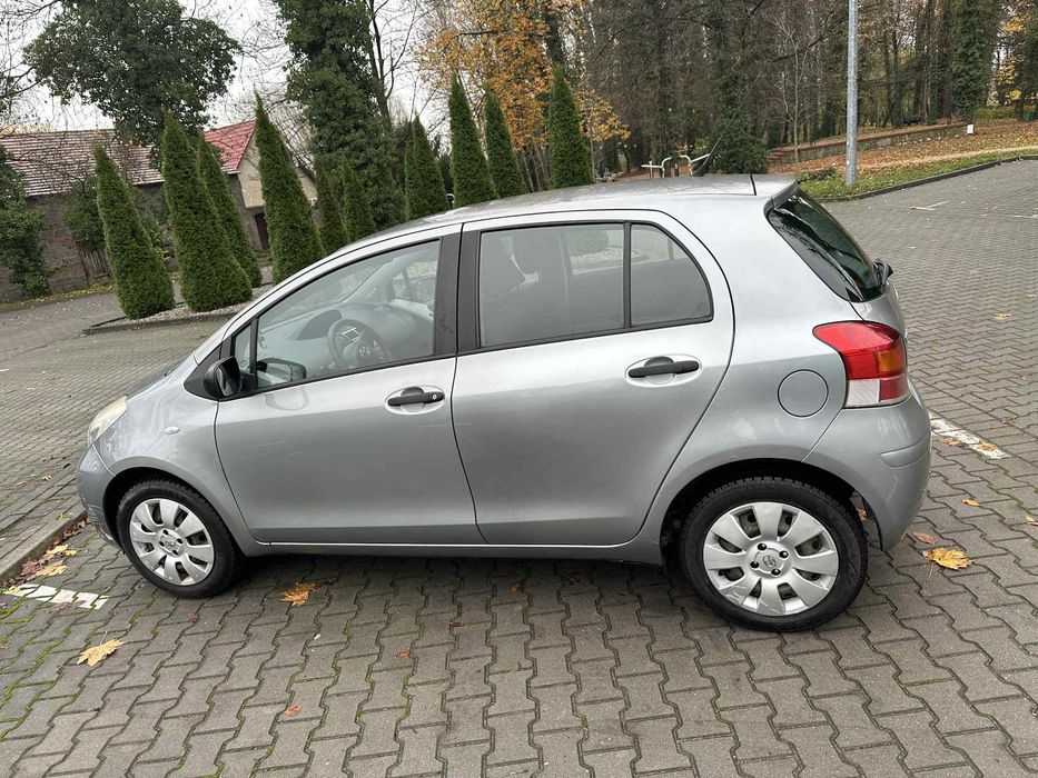 Toyota Yaris 2009 r 1.0 benzyna PIERWSZY WŁAŚCICIEL