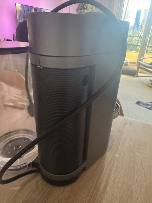 Maquina Nespresso Vertuo Plus automatica