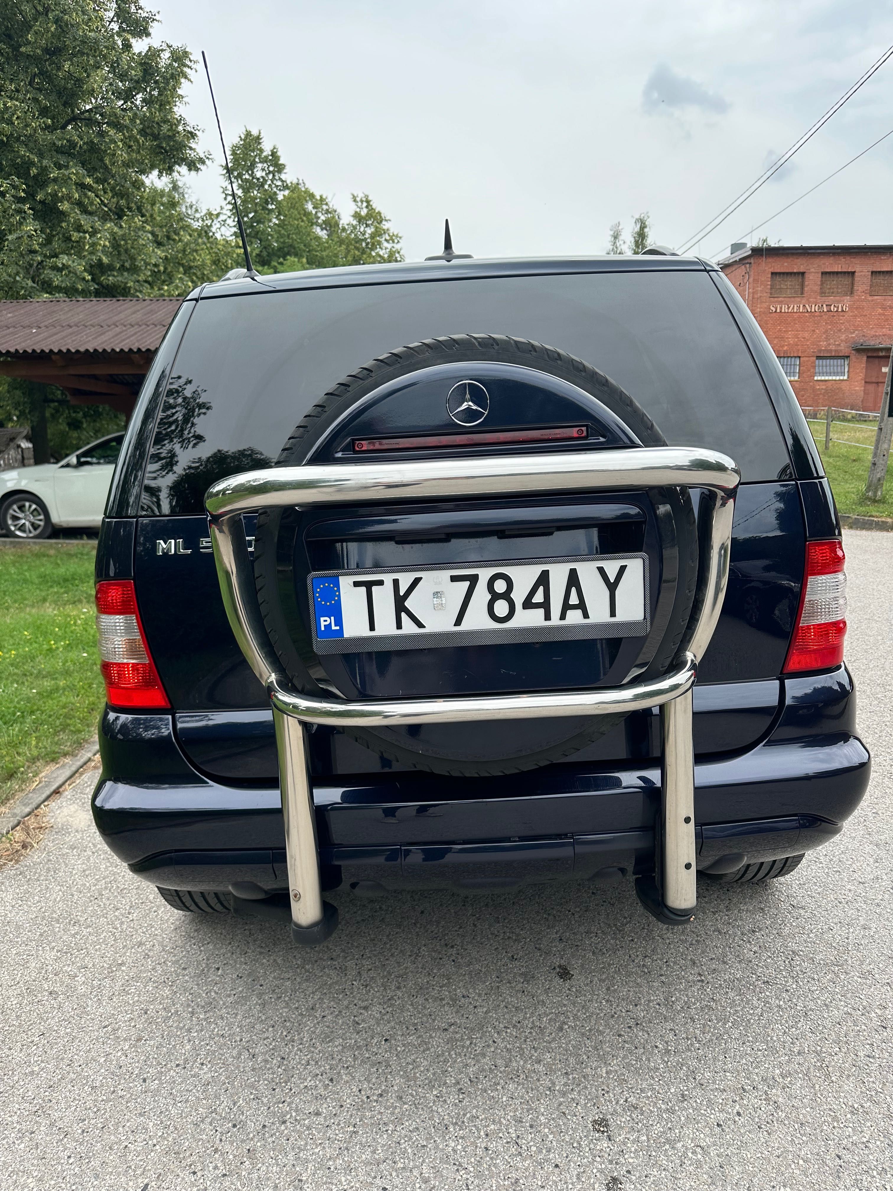 Wyjątkowy bezwypadkowy Mercedes ML 500