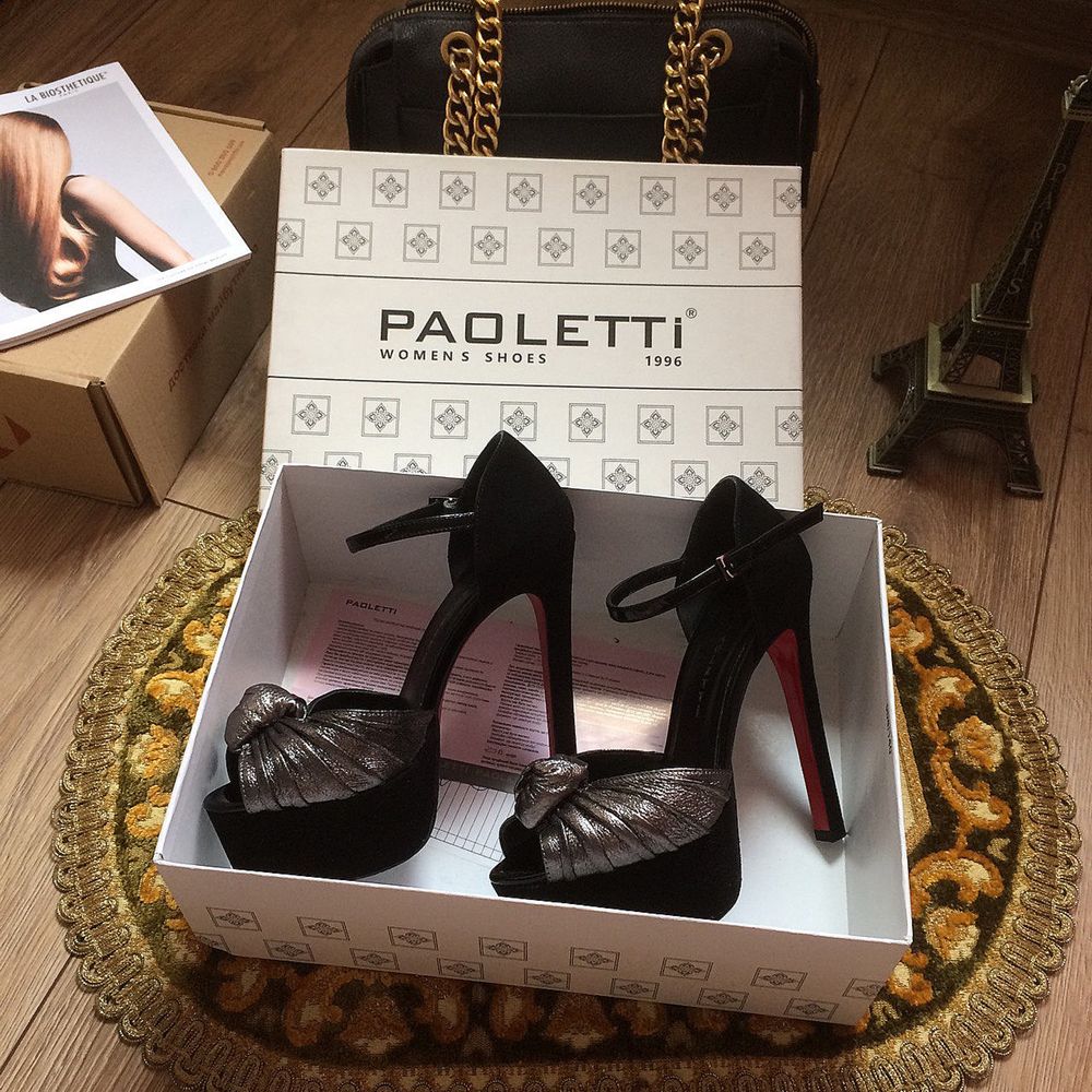Premium Paoletti 34 розмір 22 см шкіряні жіночі босоніжки на каблуку