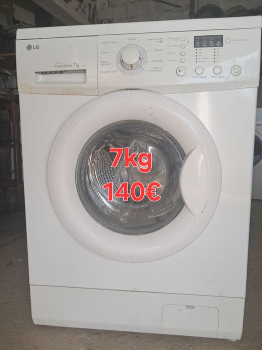 Várias Máquinas de lavar roupa