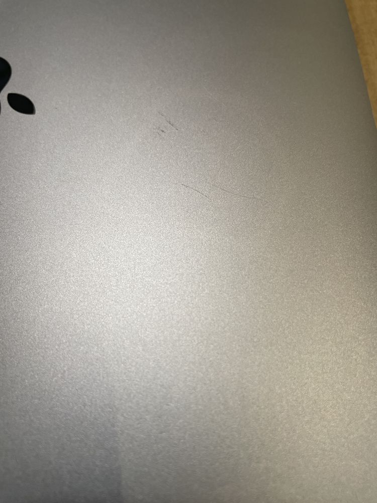 MacBook Pro 13, i5, 16GB ramu