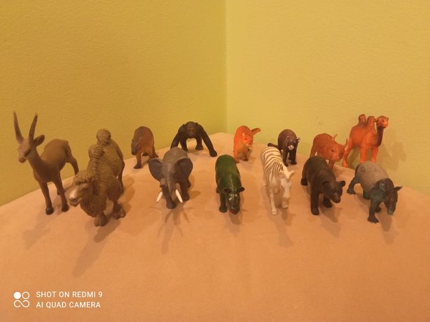 Figurki dzikich zwierząt - plastikowe