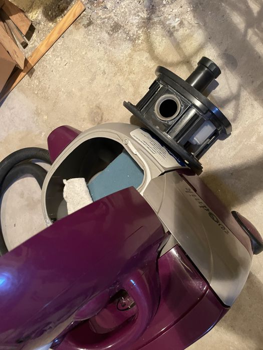 Odkurzacz sprzatajacy z filtrem wodnym Zelmer model „Wodnik”