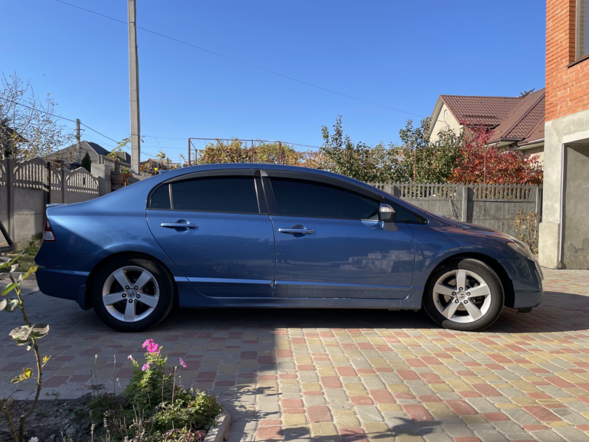 Honda Civic 1.8 Executive, в Польщі