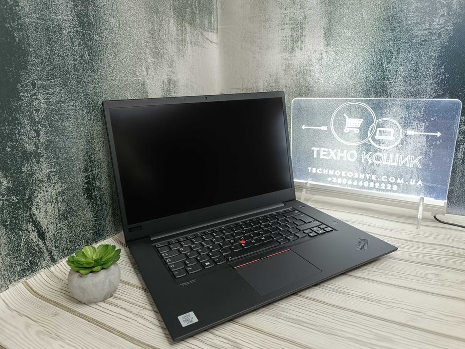Lenovo ThinkPad P1 G3 15.6"\IPS\FHD\i7-10850H\SSD512\NVIDIA Quadro 4GB