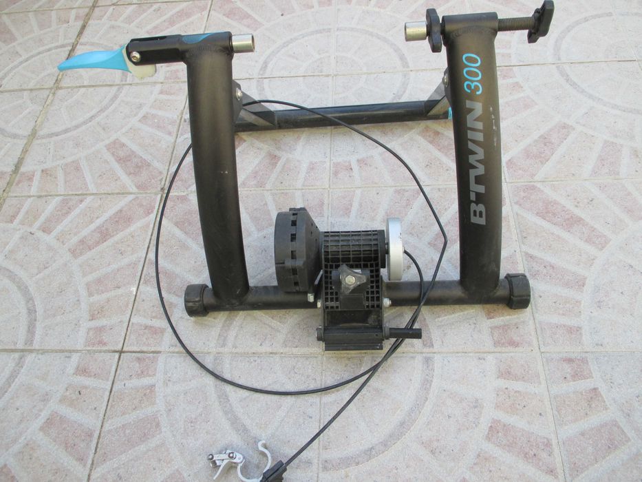 Vendo rolo de treino BTWIN300