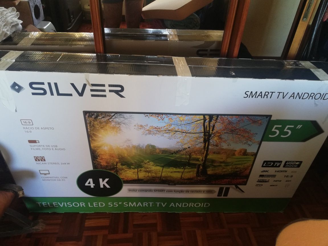 Smart TV Silver de 55'