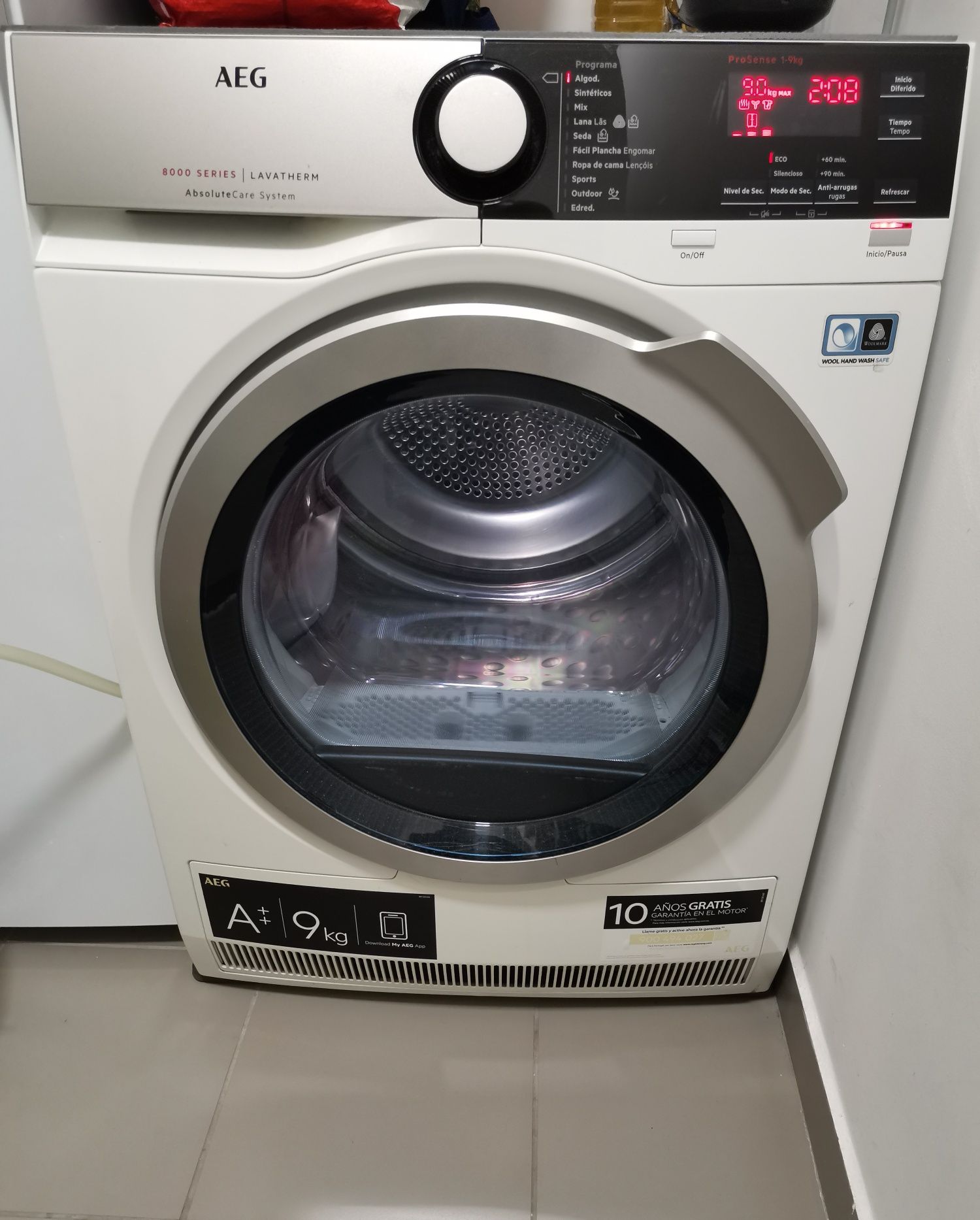 Máquina secar roupa AEG 9kg série 8000