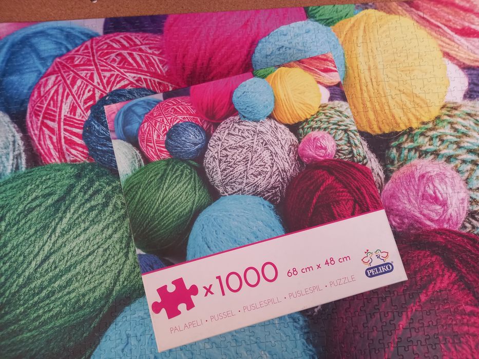 Puzzle 1000 elementów kłębki wełny