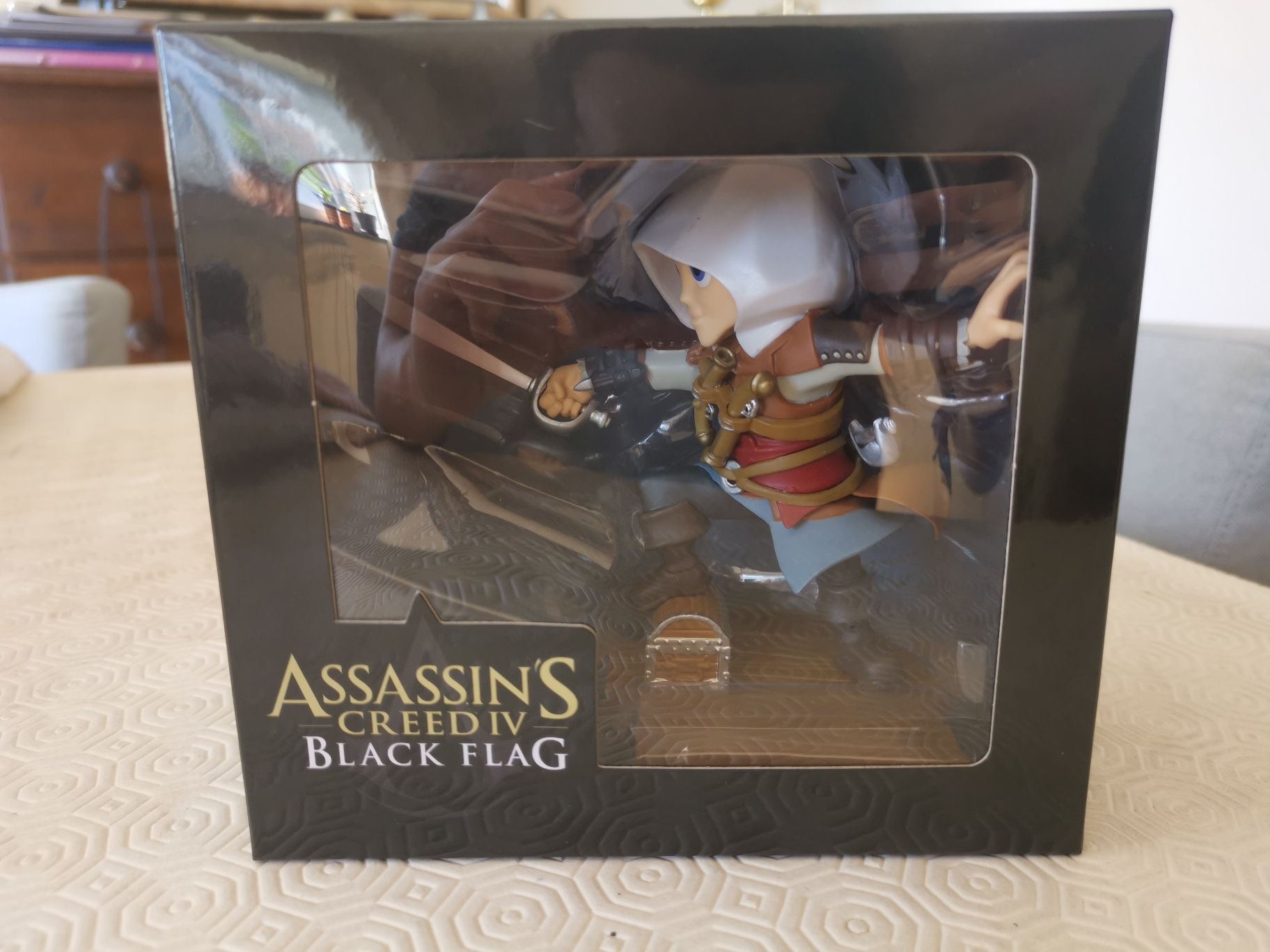 Boneco figura colecionável Assasin's creed Black Flag