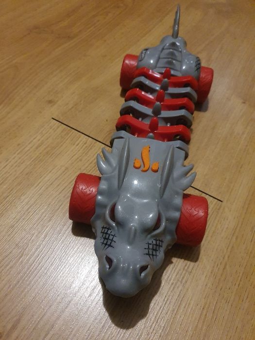 Autko smok Hot Wheels