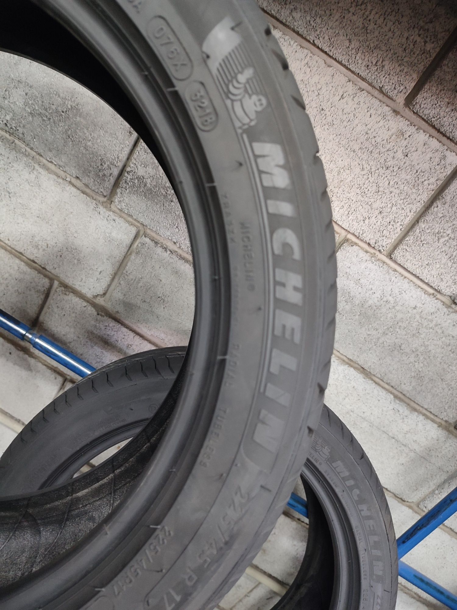 Літні шини 225/45 R17 MICHELIN