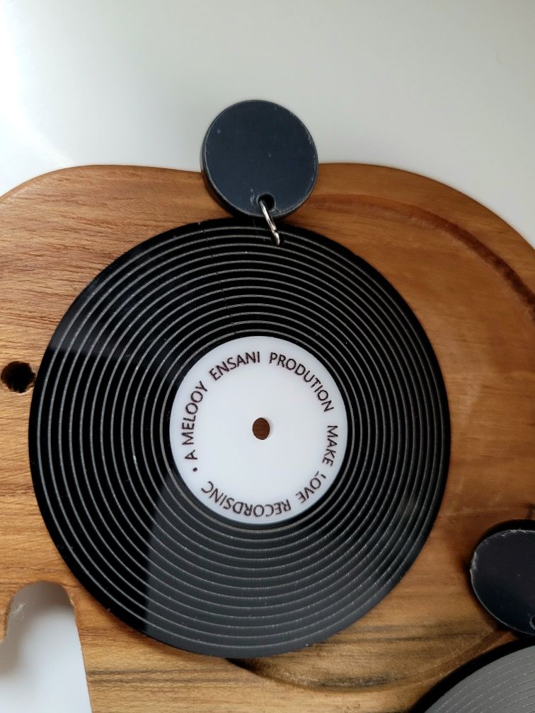 Kolczyki tematyczne płyta winylowa vinyl wax muzyka music radio piosen