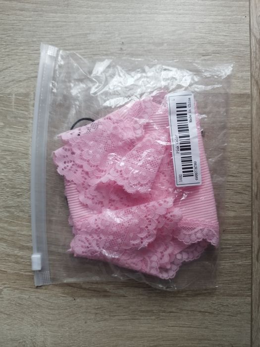 Stringi prążek z koronką L