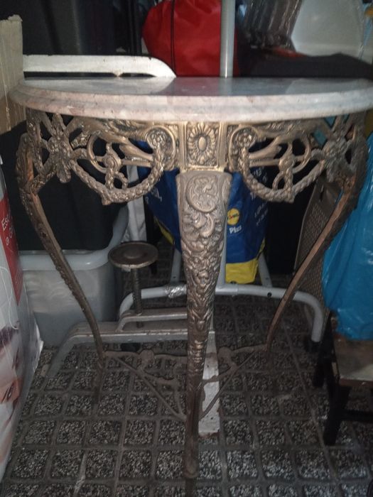 Vários artigos para venda antigos e raros e de coleção