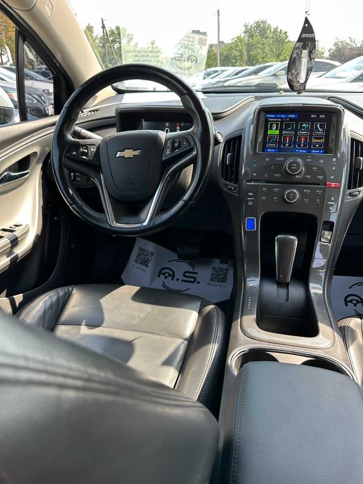 Продам  Chevrolet Volt 2012 рік можлива розстрочка,кредит,обмін!